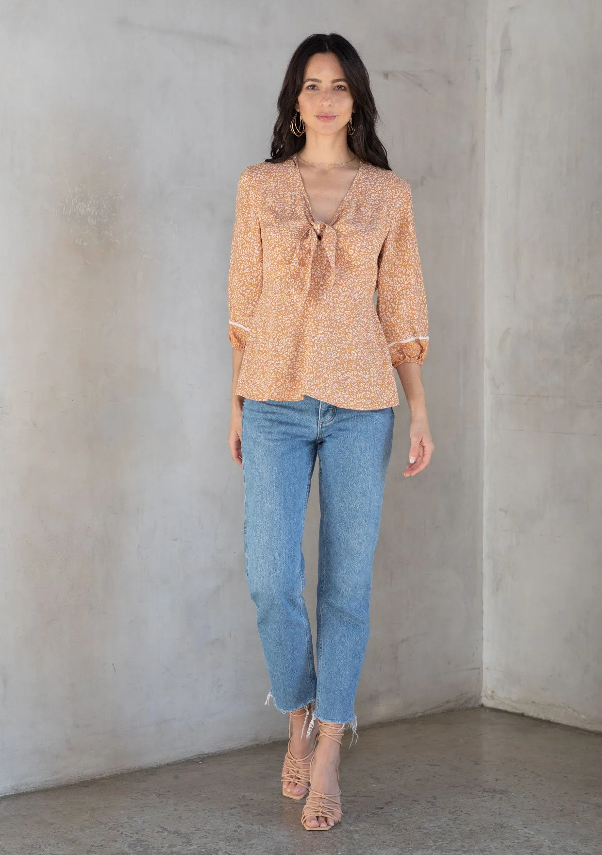 3/4 Sleeve Tie Front Blouse