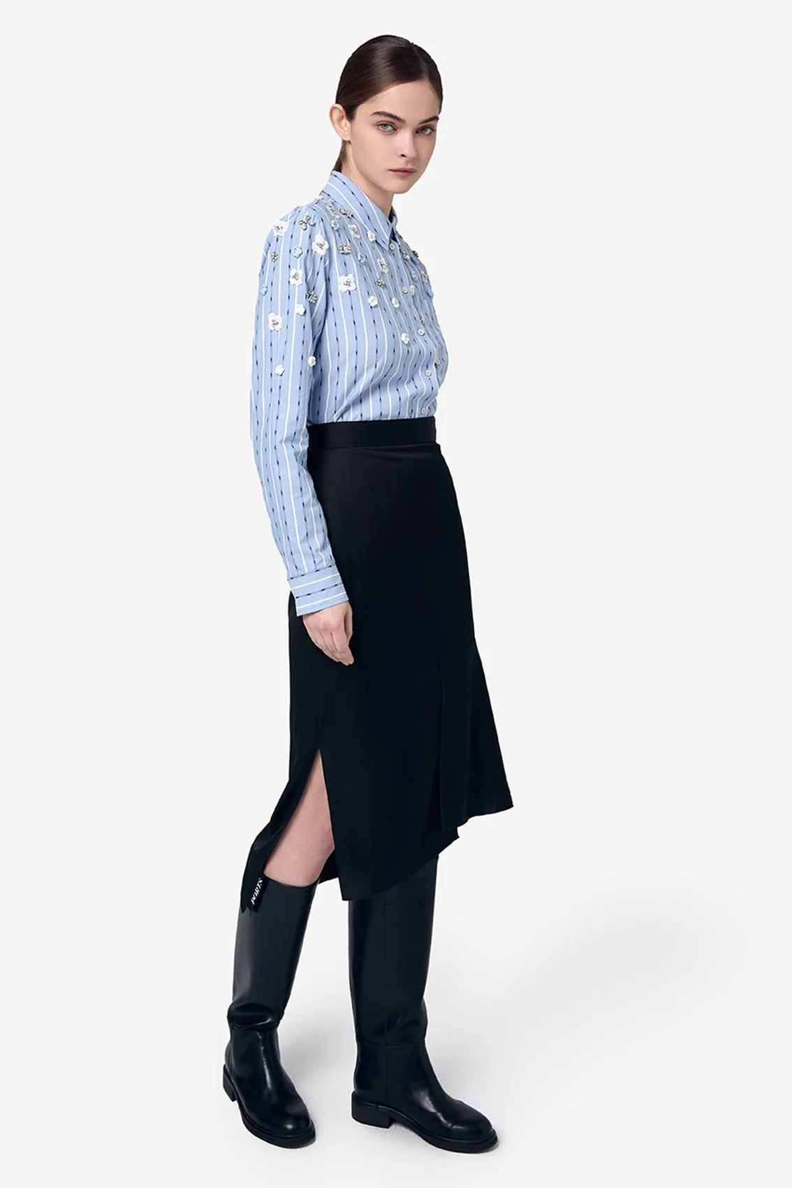 BLUE WHITE FLOWER DECORATION SHIRT