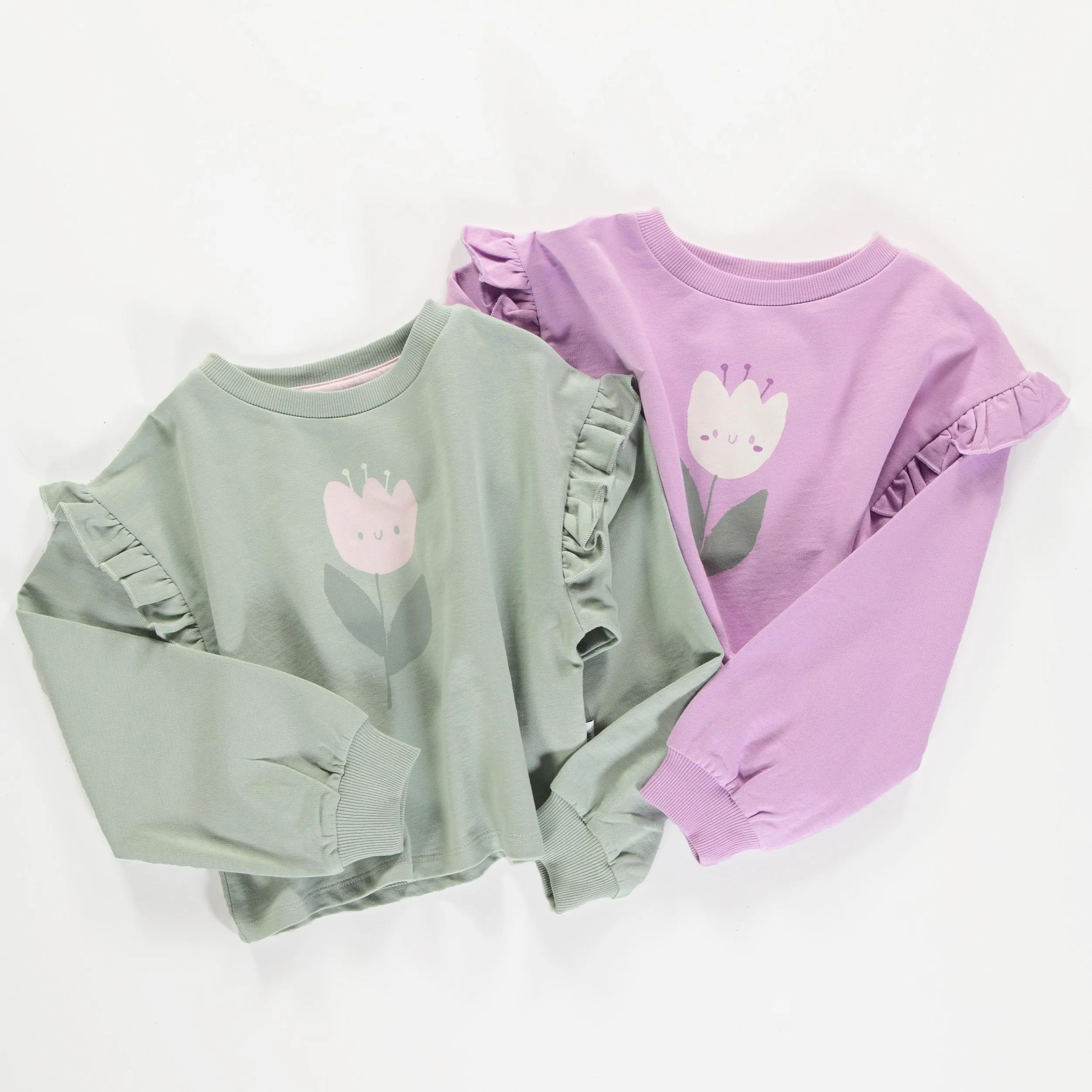 Chandail ample lilas avec motif de tulipe en coton français, enfant || Loose-fitting lilac sweater with tulip motif in french cotton, child