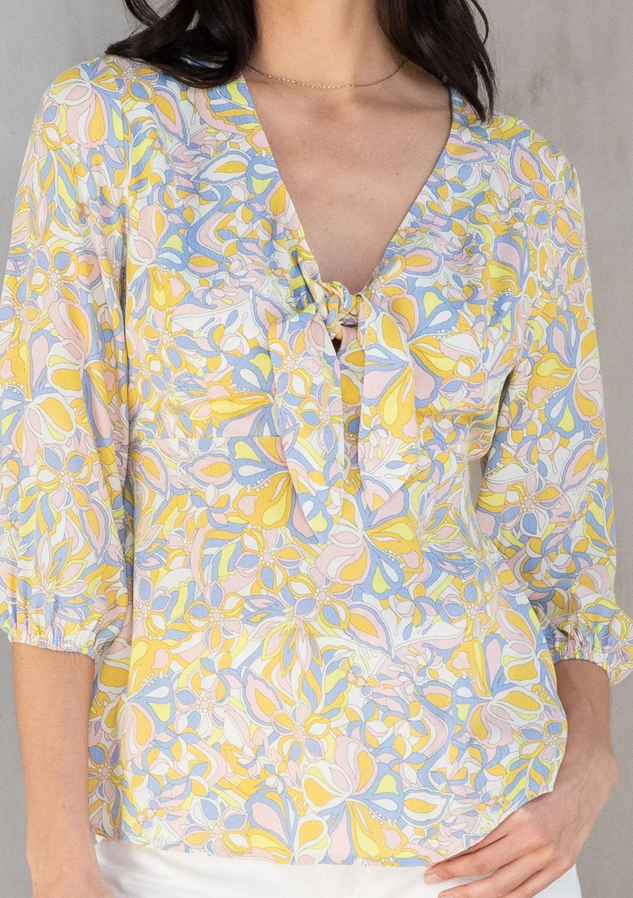 Floral 3/4 Sleeve Tie Front Top