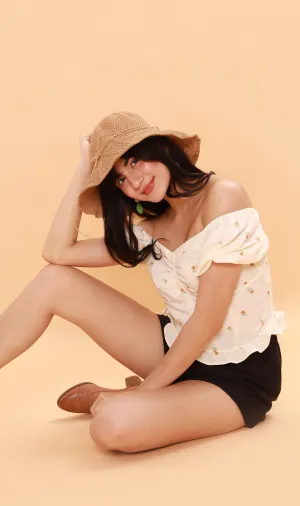 PENELOPE Sweetheart-Neck Puff-Sleeve Top (Custard)