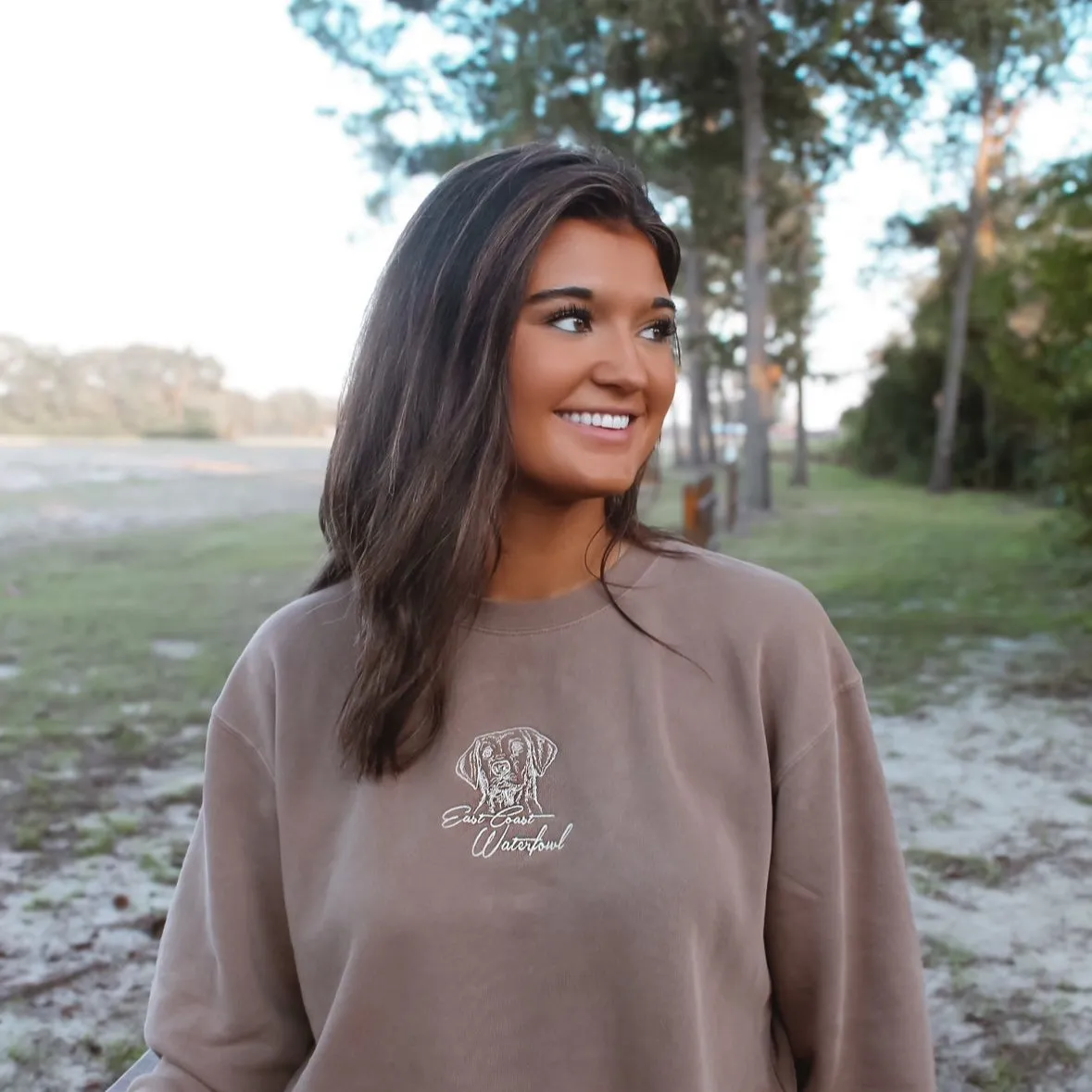 Pinny Embroidered Clay Crewneck
