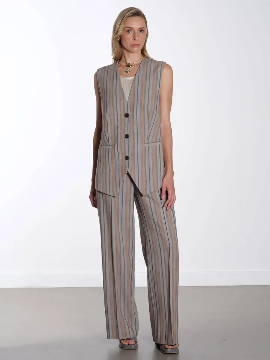 Saleni Vest