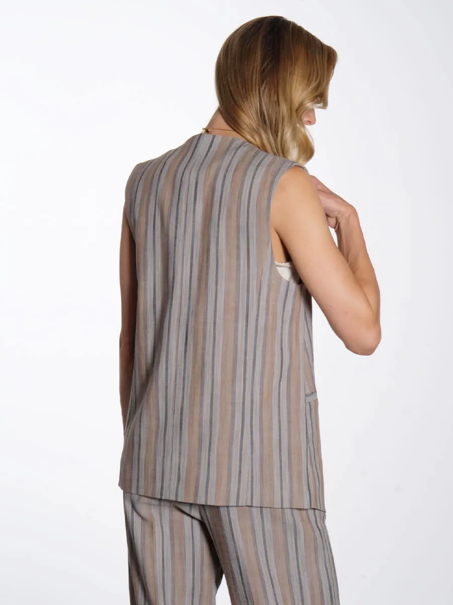 Saleni Vest