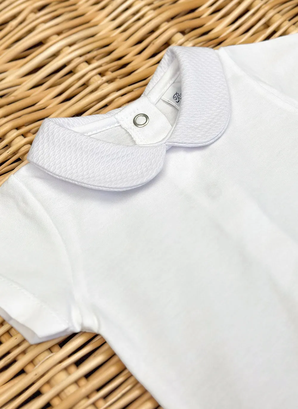 Short sleeve body with piquet collar