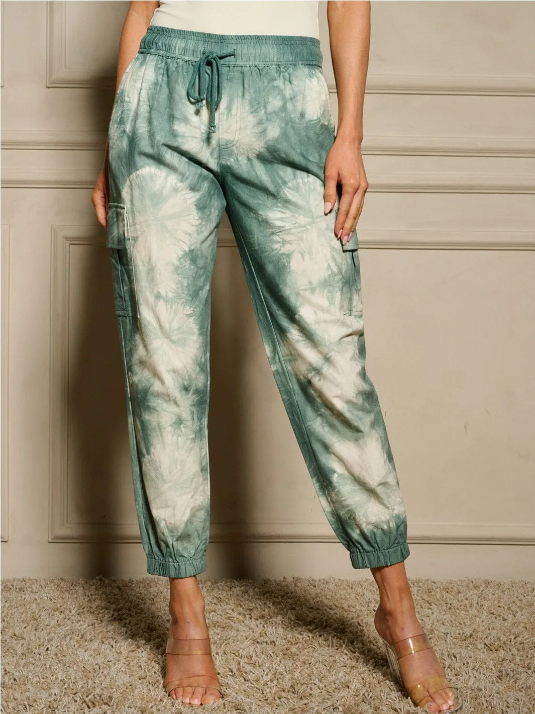 WOMEN'S ELASTIC WAIST CARGO POCKETS TIE DYE JOGGER PANTS