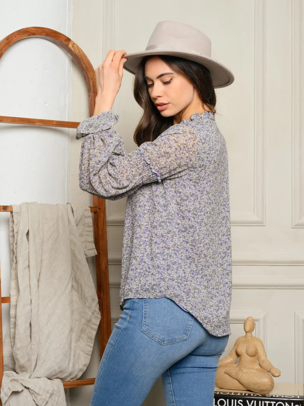 WOMEN'S SMOCKED LONG SLEEVE FLORAL TOP
