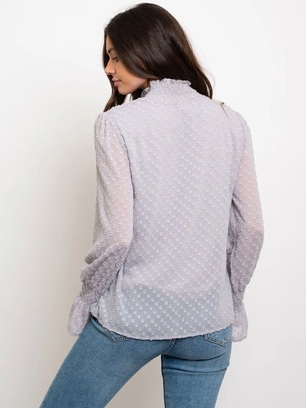 WOMEN'S SWISS DOT SMOCKED NECL LONG SLEEVE TOP