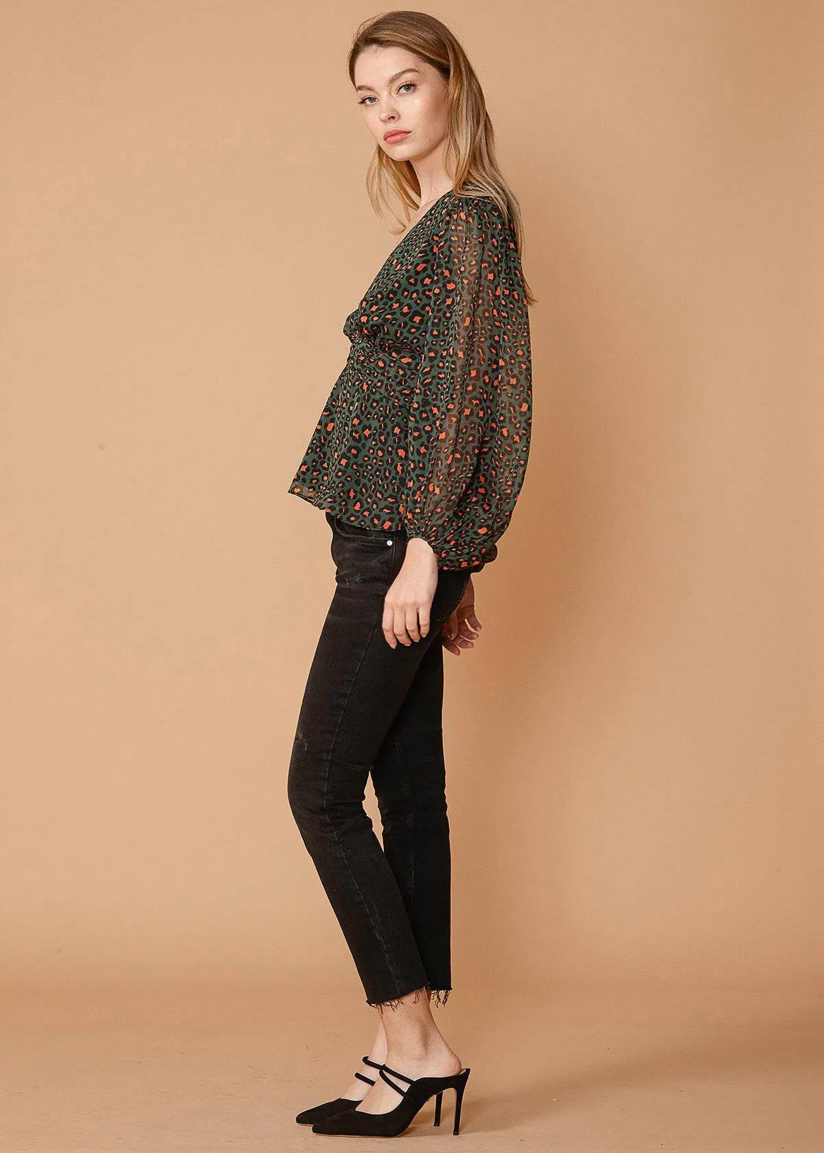 Women's V-neck Puff Sleeve Blouse in Leopard Hunt